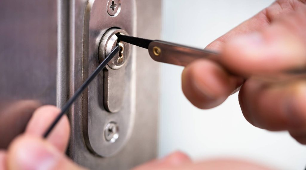 emergency and residential Locksmith Belfast